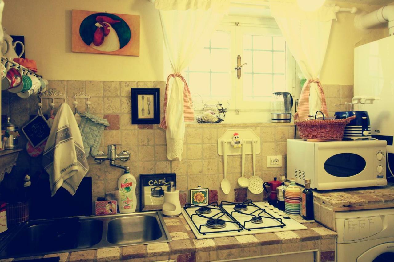 Hand Decorated House With Court Florence Luaran gambar